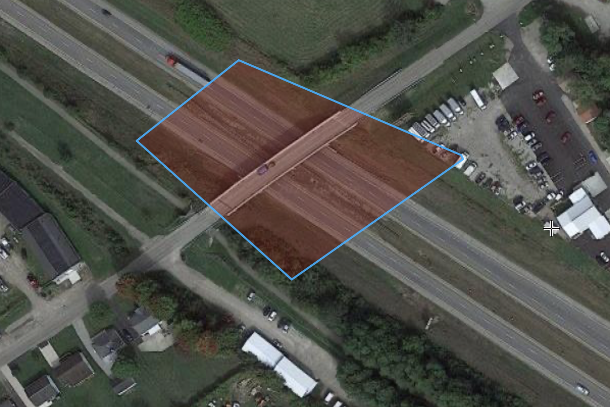 Tractortrailer collides with bridge near Chillicothe