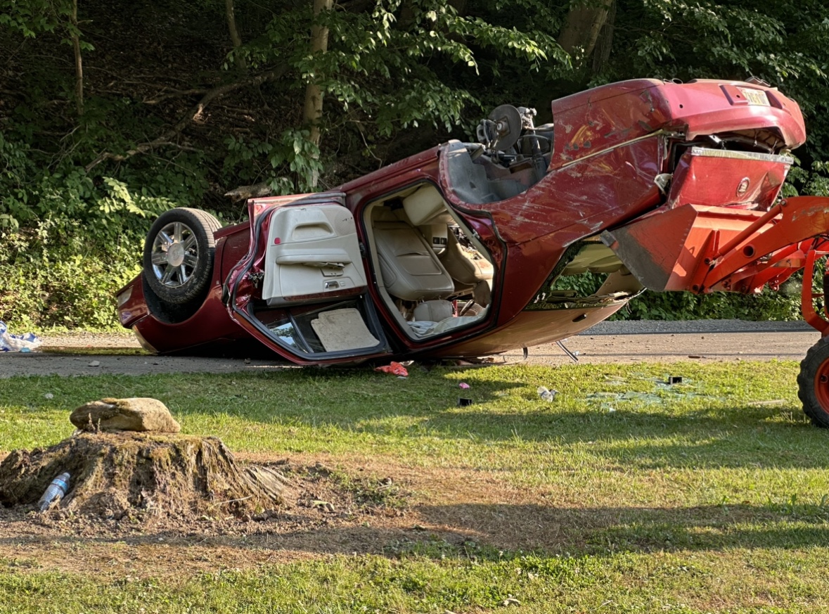 Man thrown through windshield in Pike Co. crash Scioto Valley Guardian